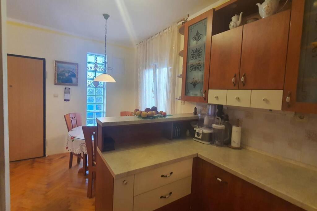 Apartment Diva Deluxe Podstrana Luaran gambar